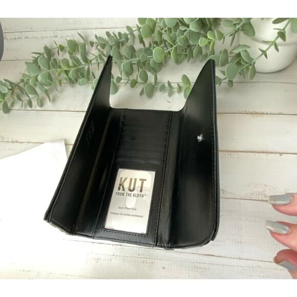 KUT From the Cloth Black and White Wallet NEW - Picture 5 of 7
